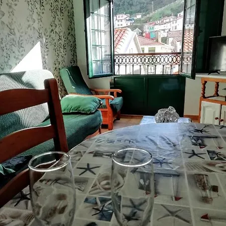 Hotel Entrecalles Cudillero